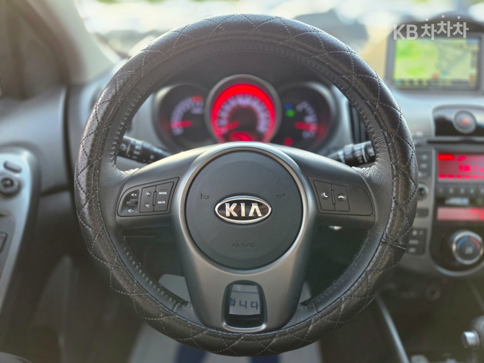 2012 - kia forte