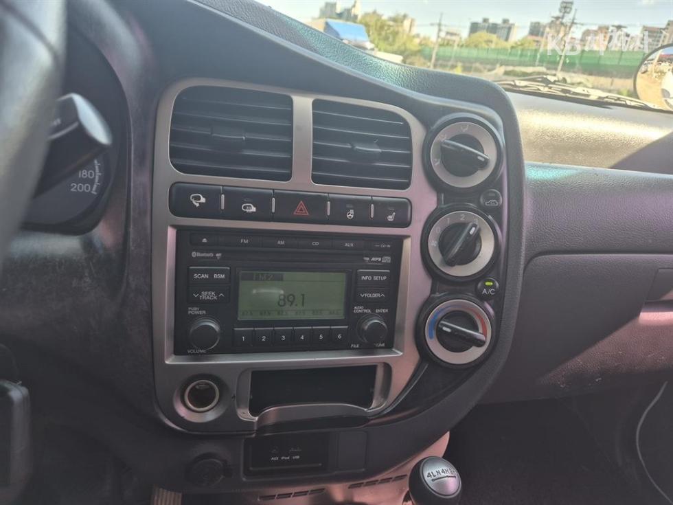 2014 - kia bongo iii