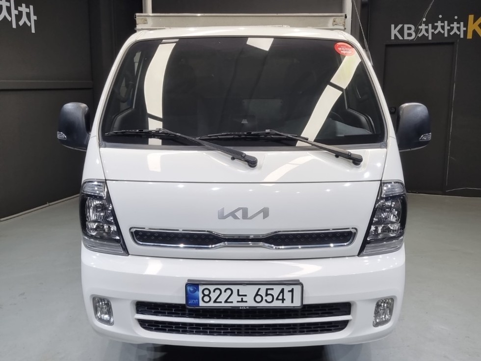 2023 - kia bongo iii