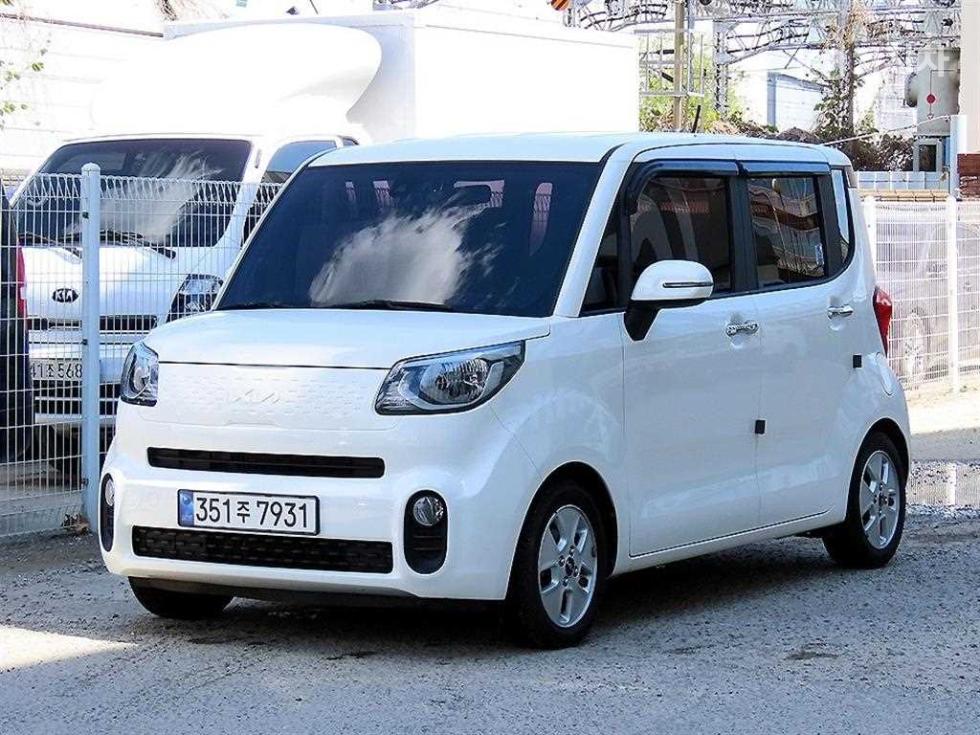 2022 - kia ray