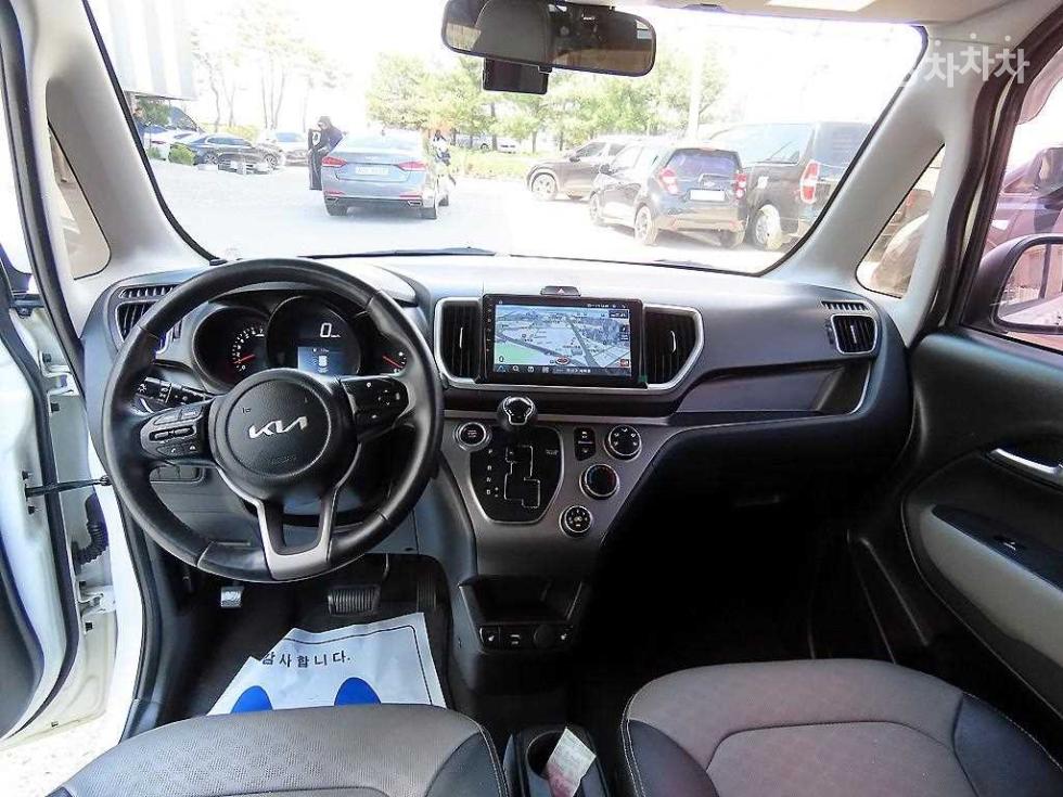 2022 - kia ray