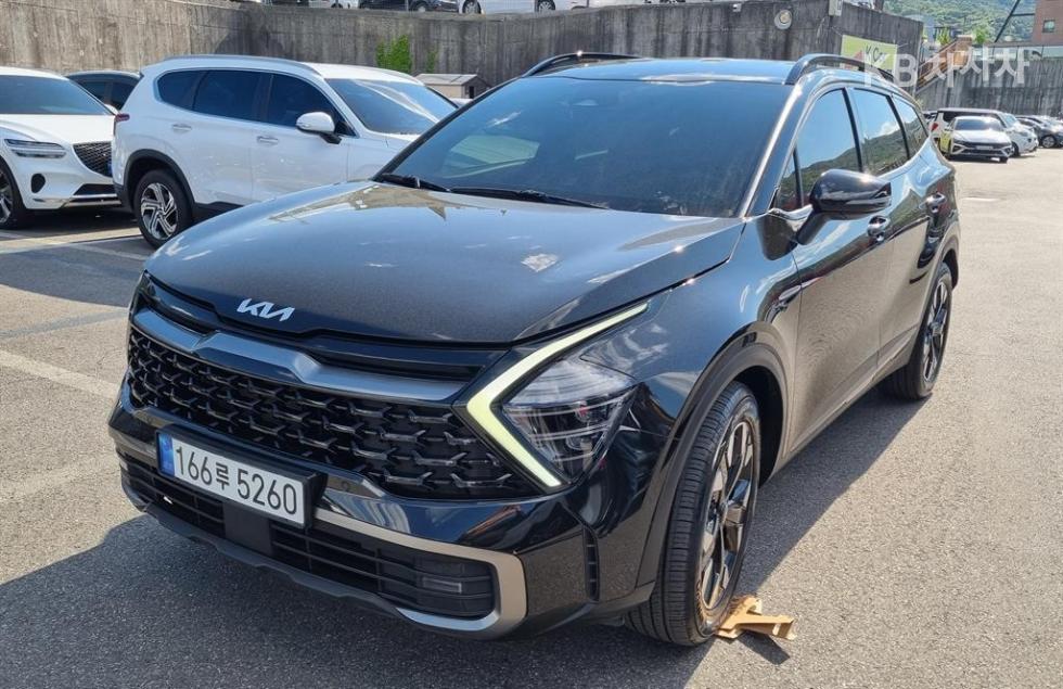 2023 - kia sportage