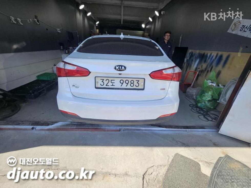 2013 - kia k3