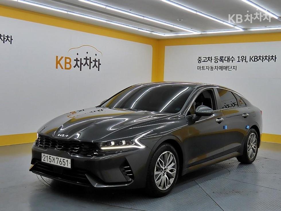 2022 - kia k5