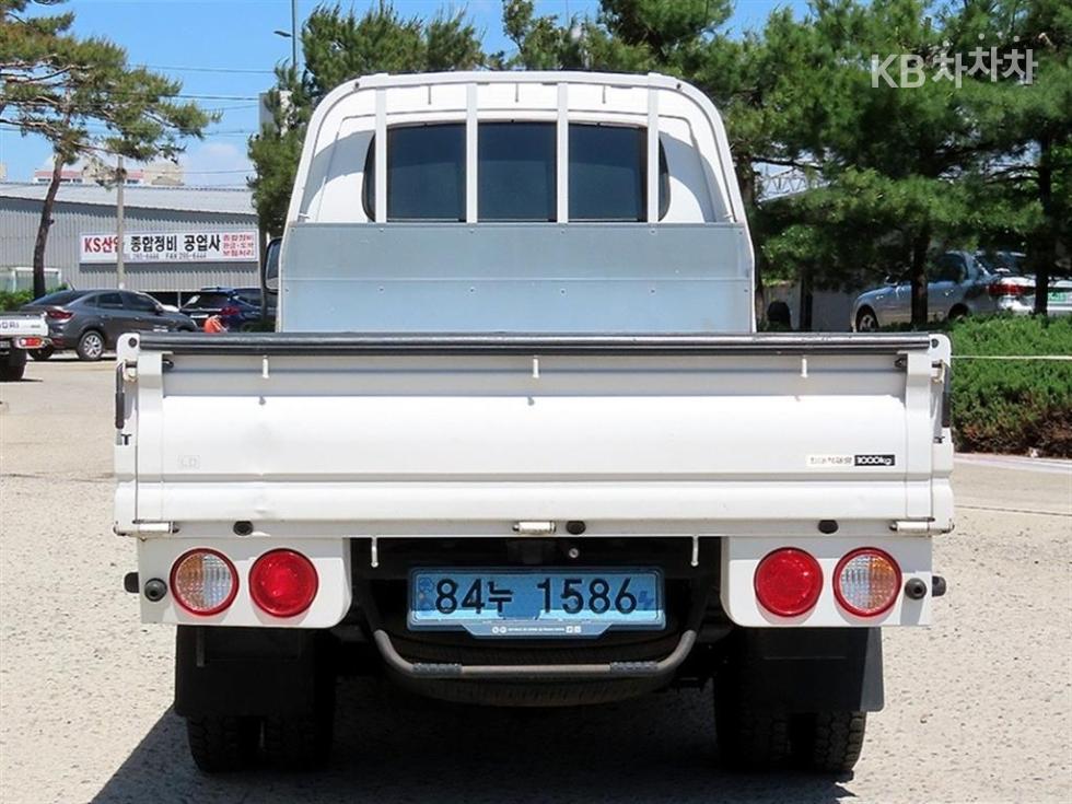 2021 - kia bongo iii