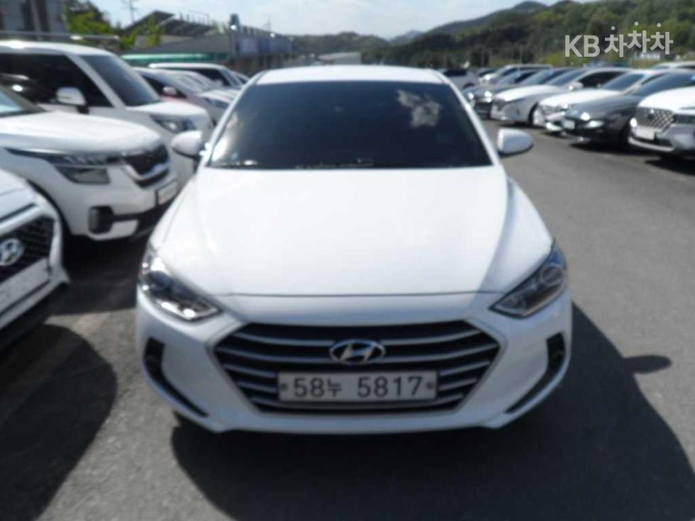 Hyundai Elantra