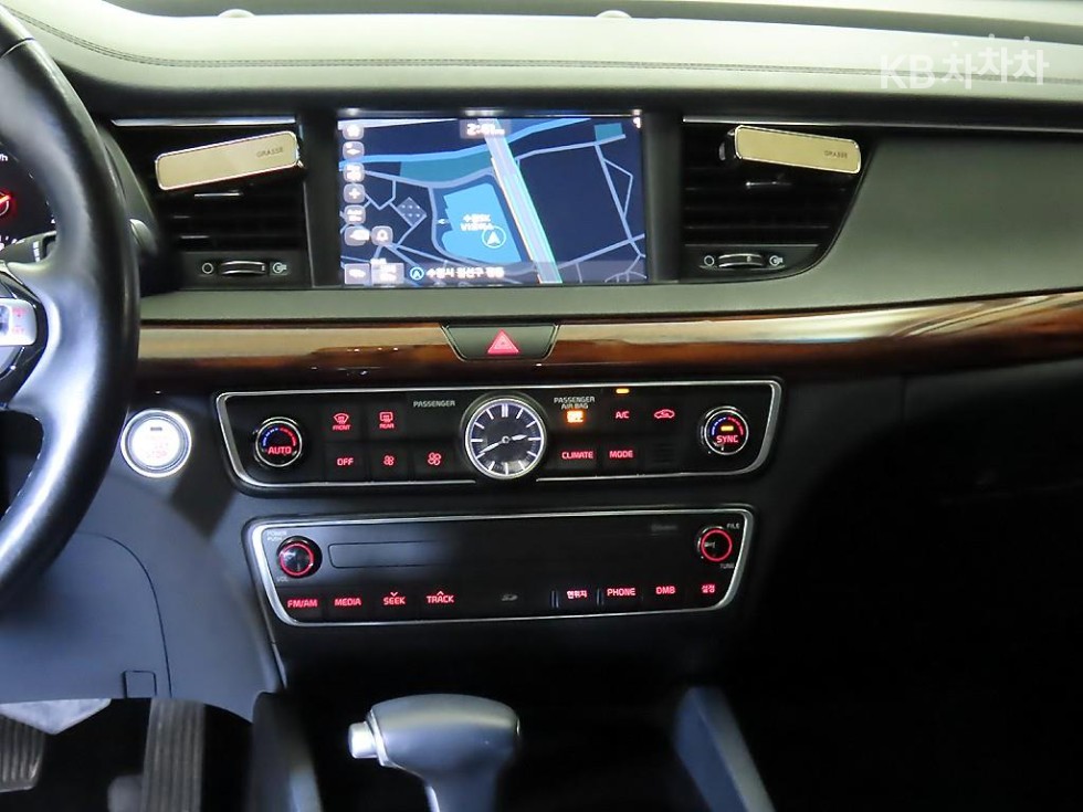 2017 - kia k7