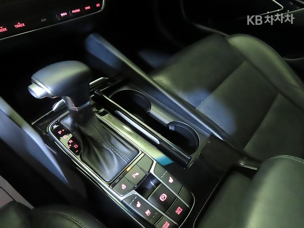 2017 - kia k7