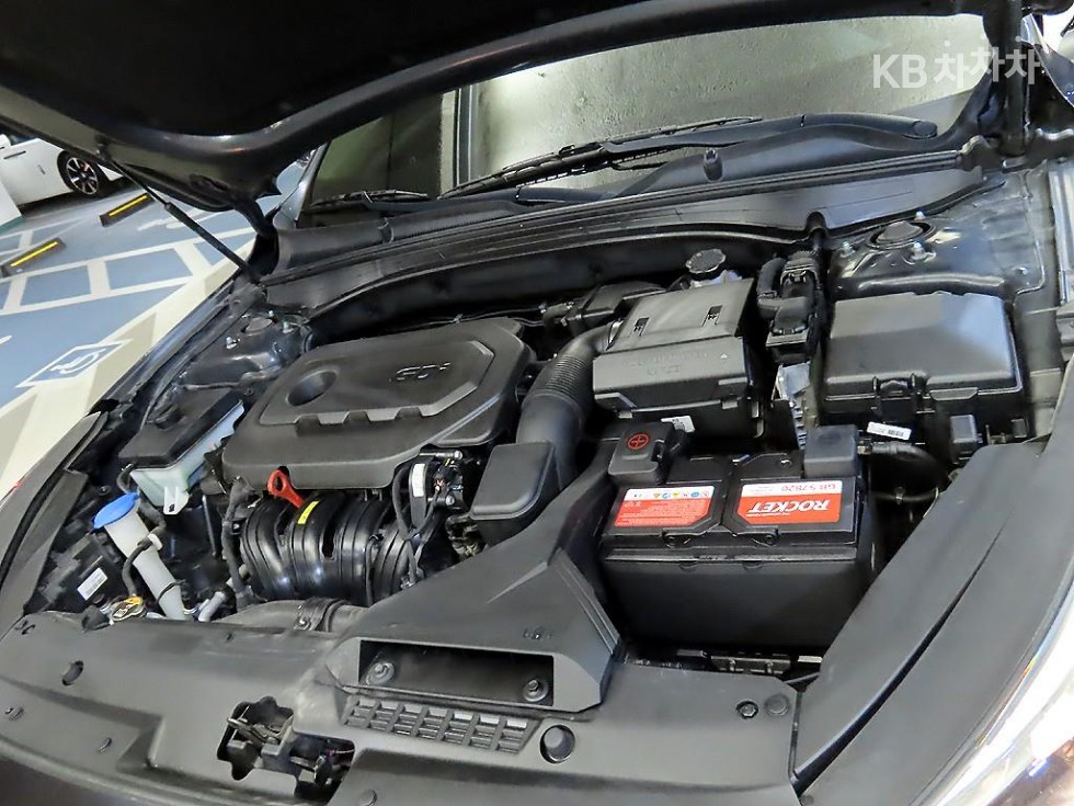 2017 - kia k7