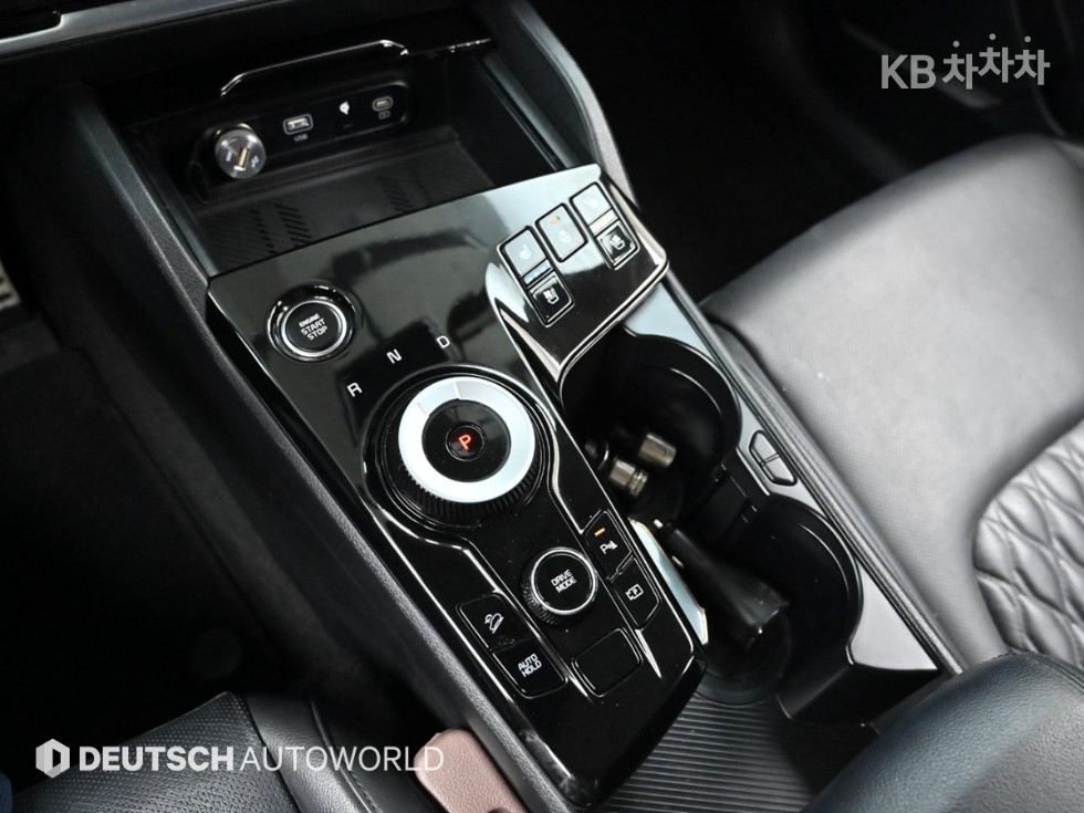 2022 - kia sportage