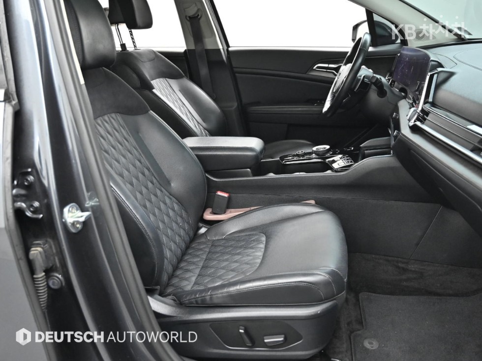 2022 - kia sportage