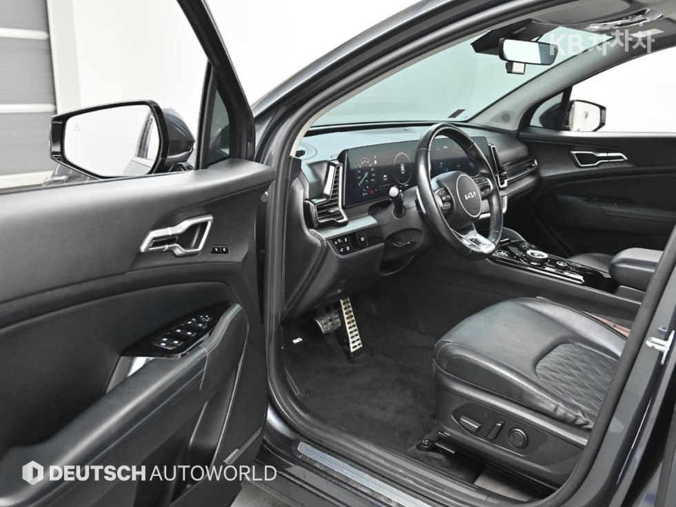 2022 - kia sportage