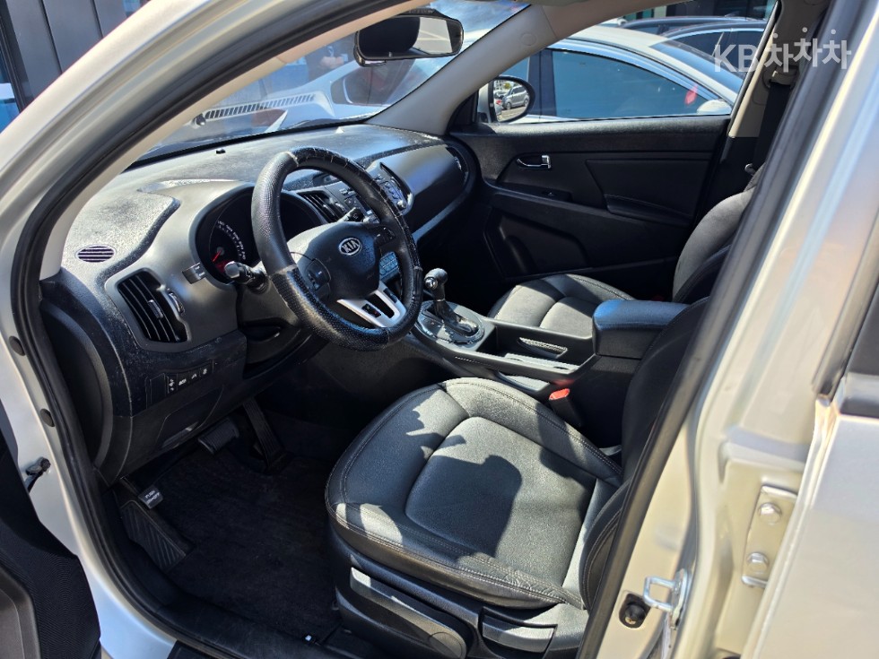 2011 - kia sportage