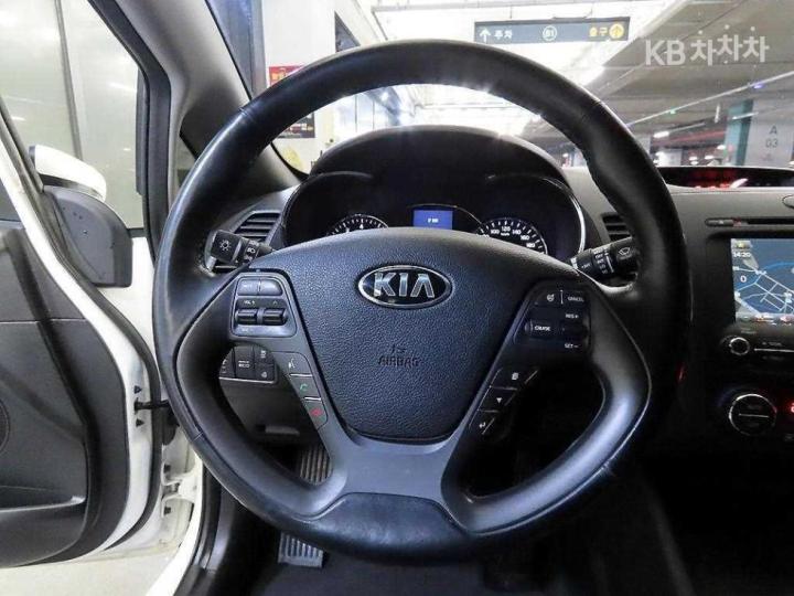 Kia K3 Prestige 9