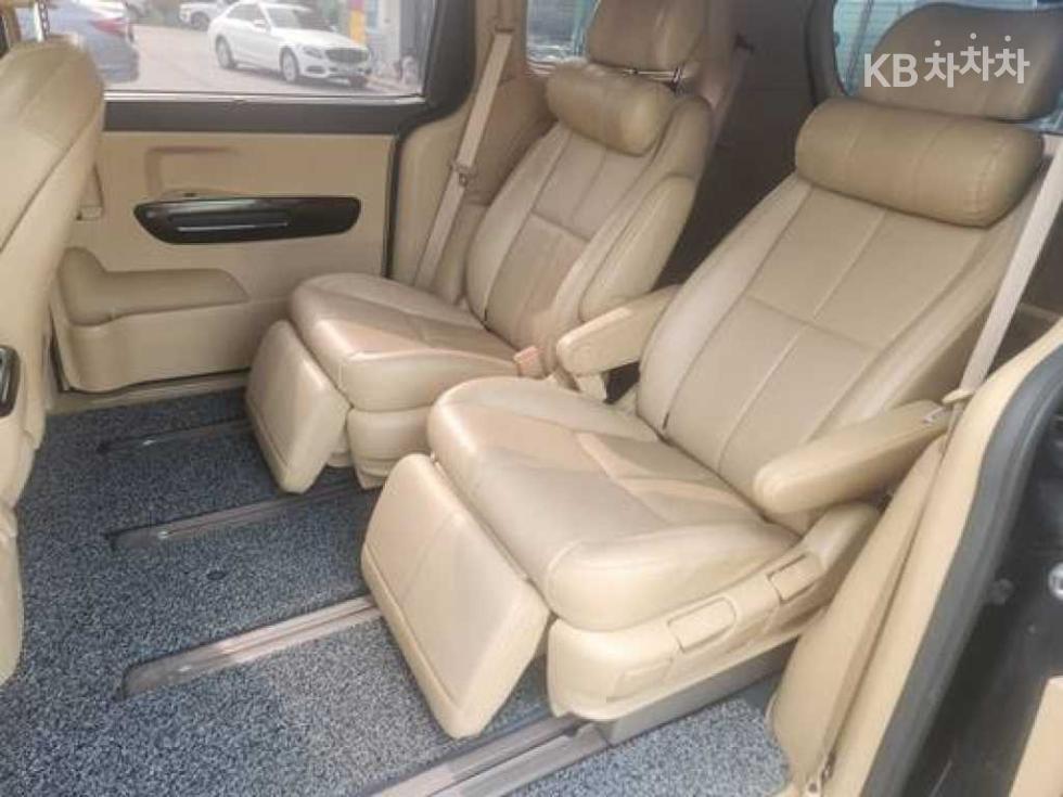 2016 - kia carnival