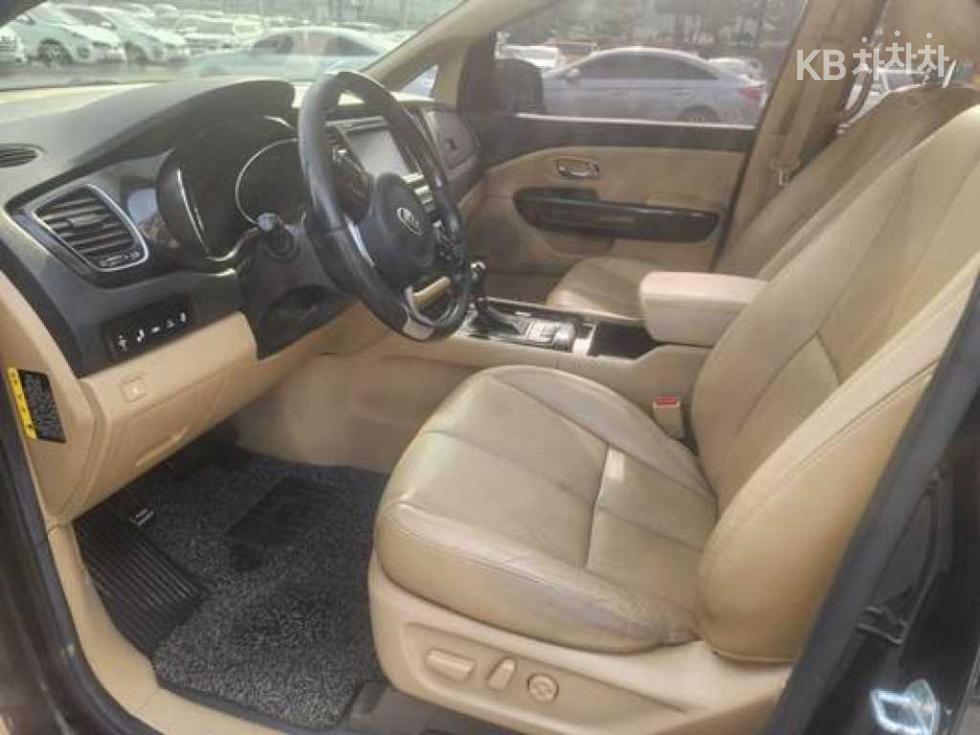 2016 - kia carnival