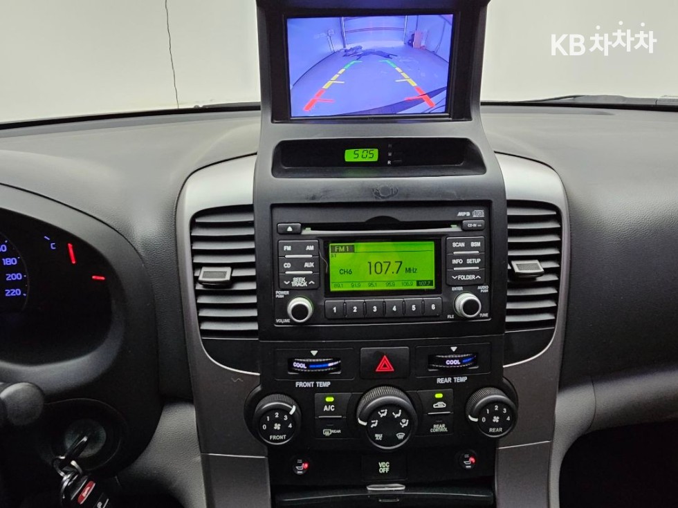 2013 - kia carnival