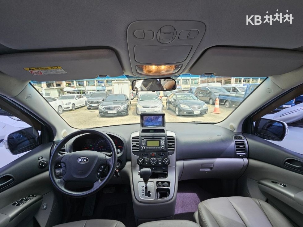 2013 - kia carnival