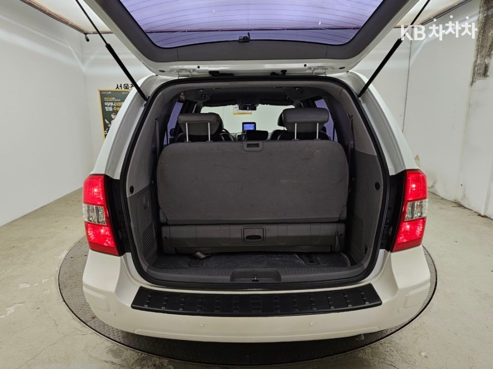 2013 - kia carnival