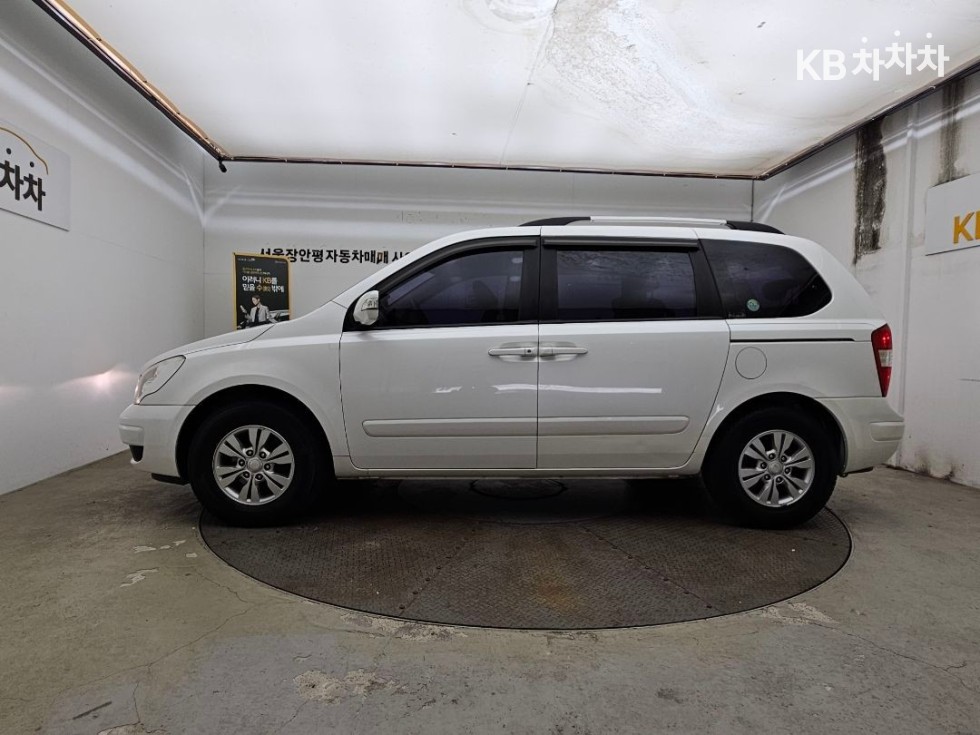 2013 - kia carnival
