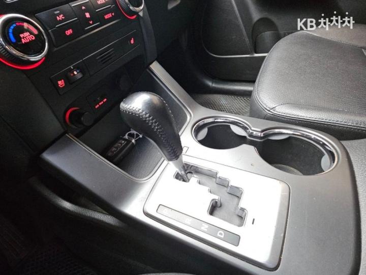 Kia Sorento R Diesel 2.0 2WD TLX Top Model 9
