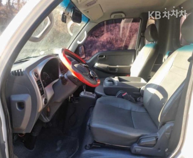 2014 - kia bongo iii