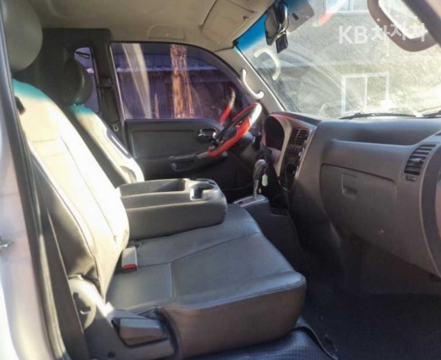 2014 - kia bongo iii