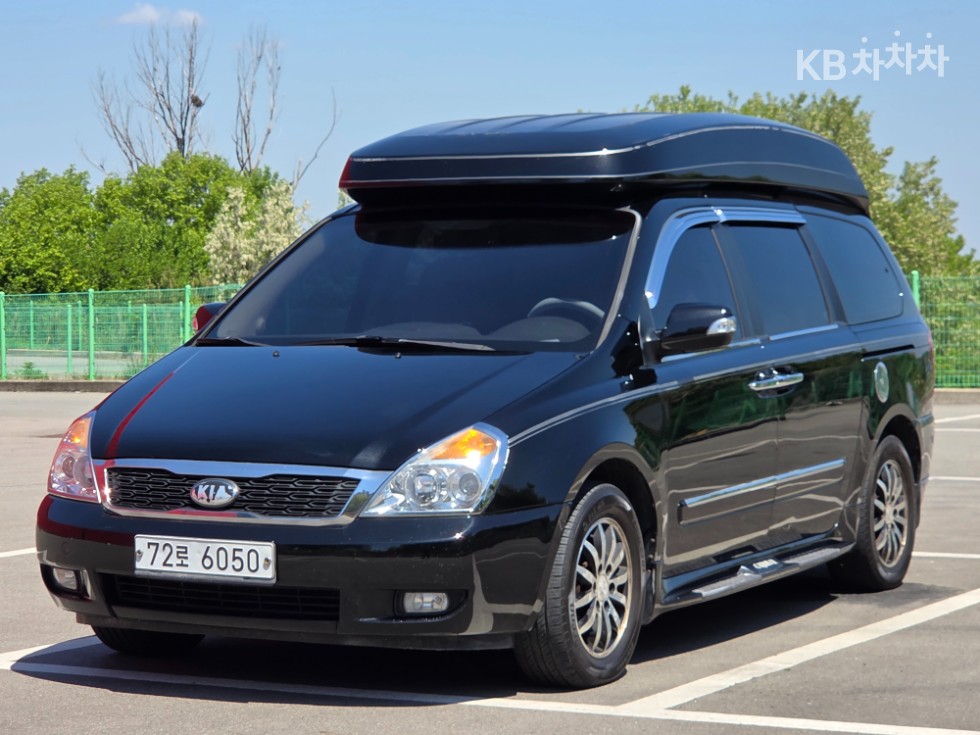 2013 kia carnival