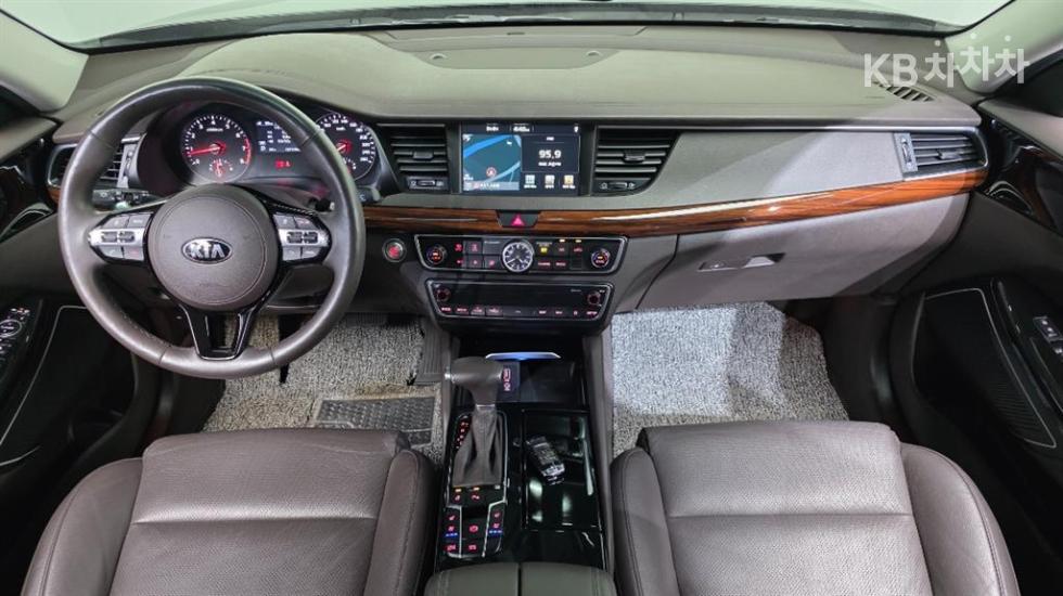 2017 - kia k7