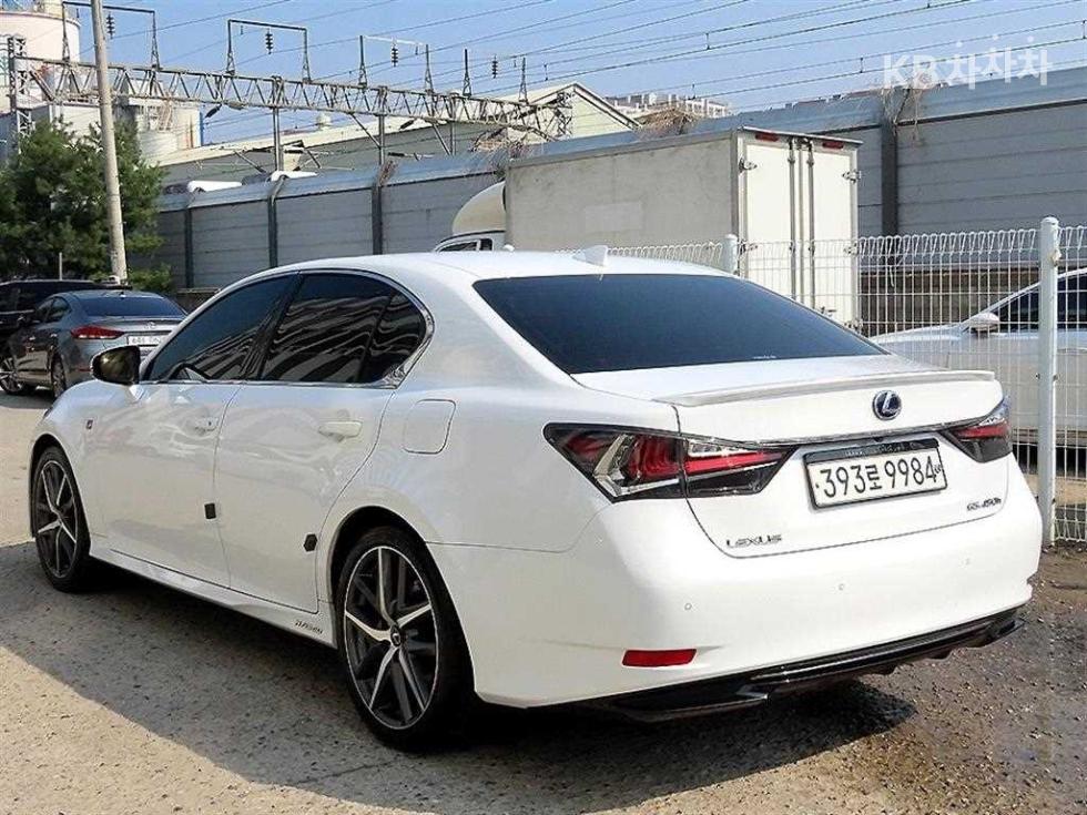 2017 - lexus gs