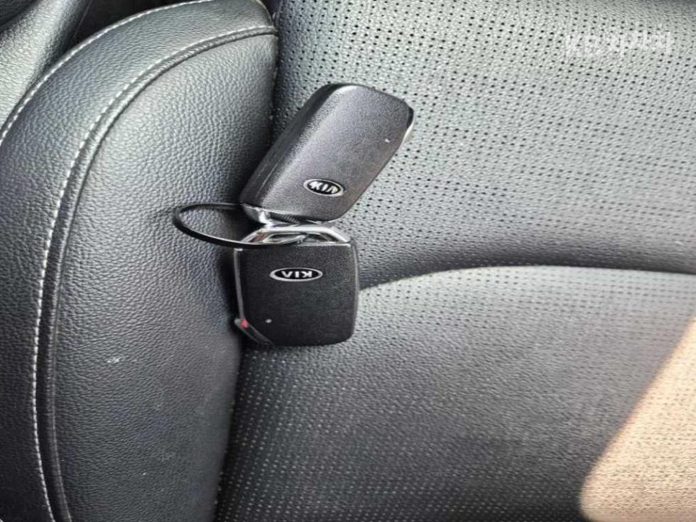 2019 - kia k3