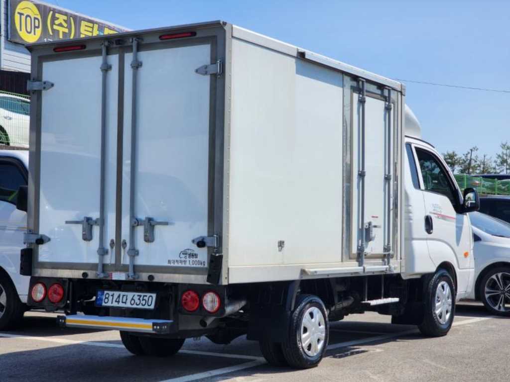 2024 - kia bongo iii