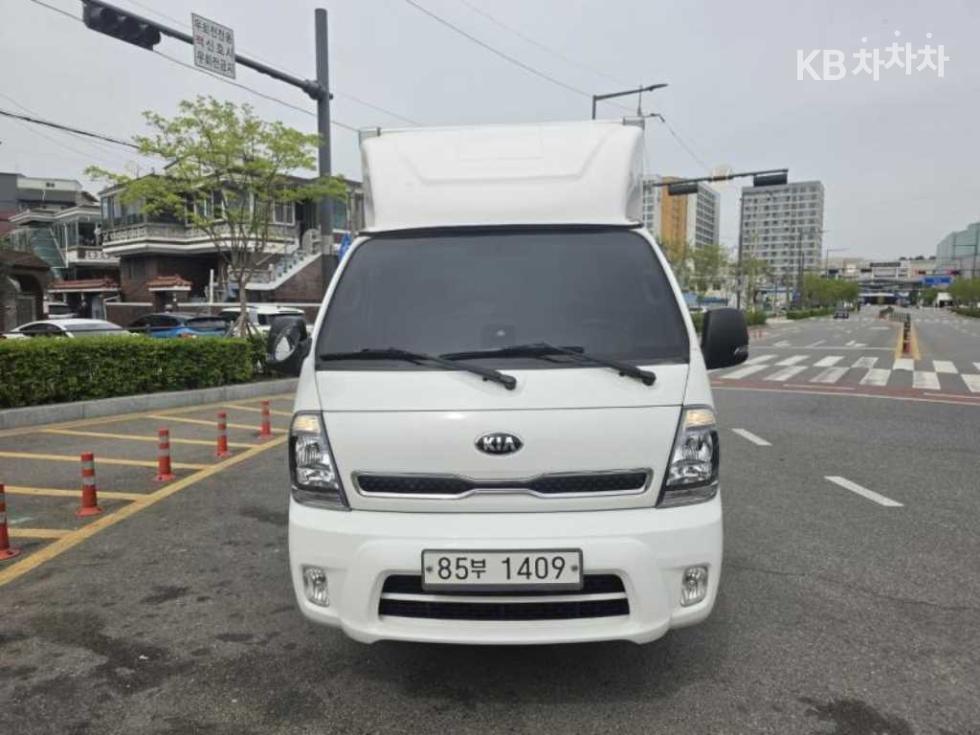 2021 - kia bongo iii