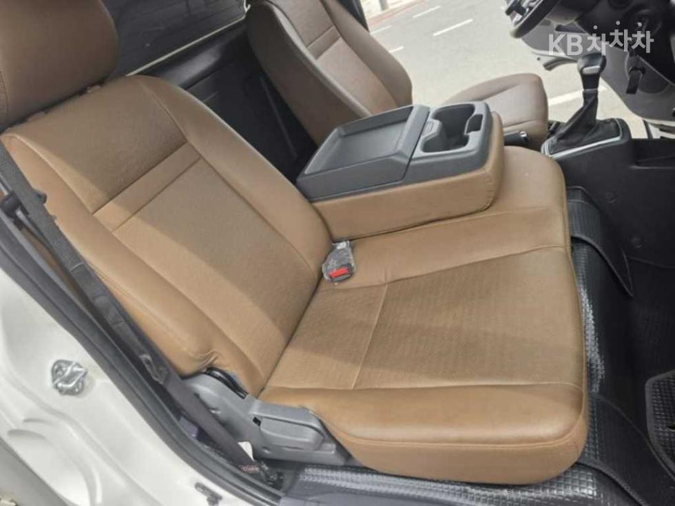 2021 - kia bongo iii