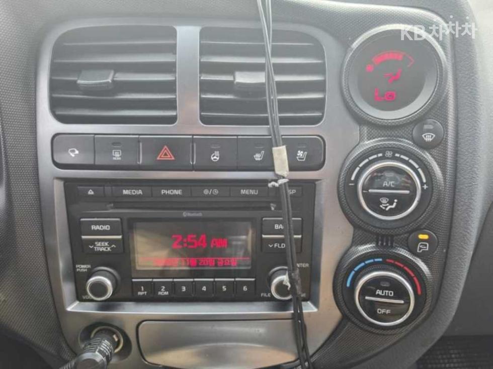 2021 - kia bongo iii