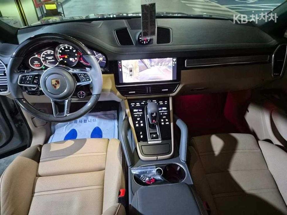 2022 Porsche (9Y0) photo
