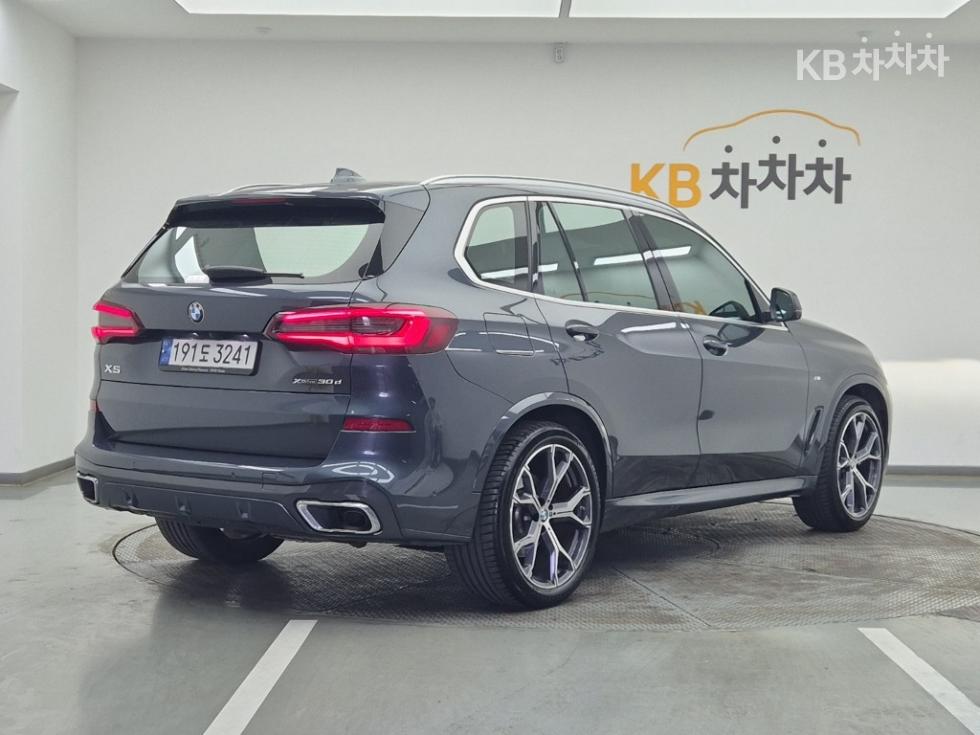 BMW X5 — miniaturë 4