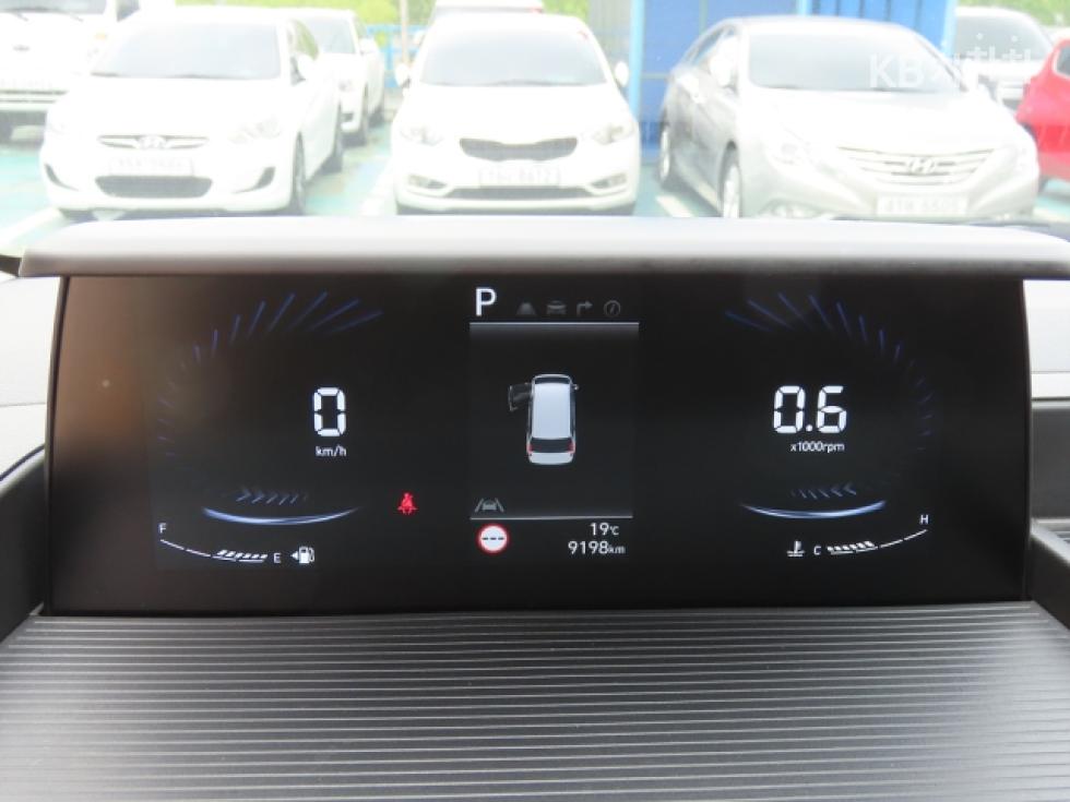 Hyundai Staria — miniaturë 11