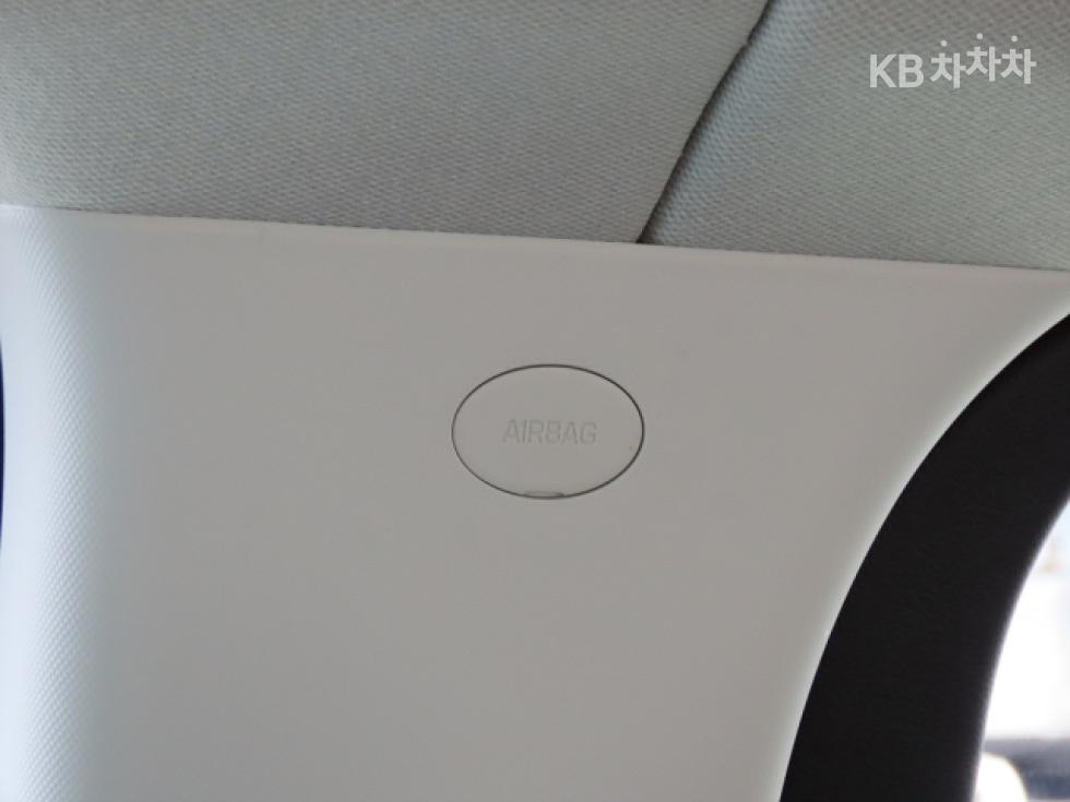 Hyundai Staria — miniaturë 15