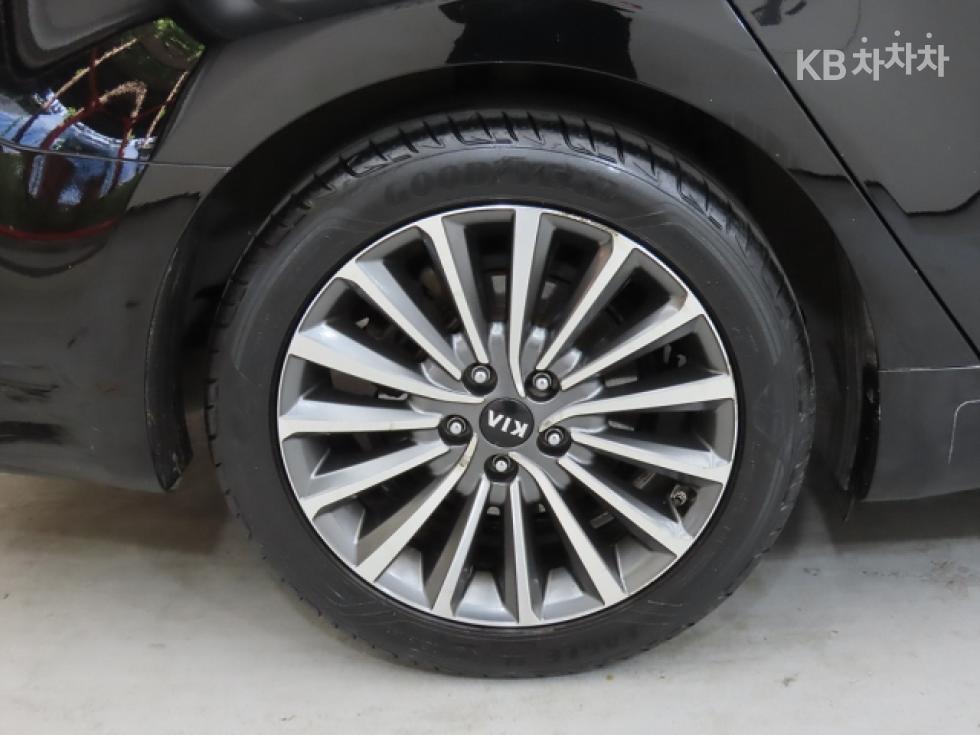 2016 - kia k7