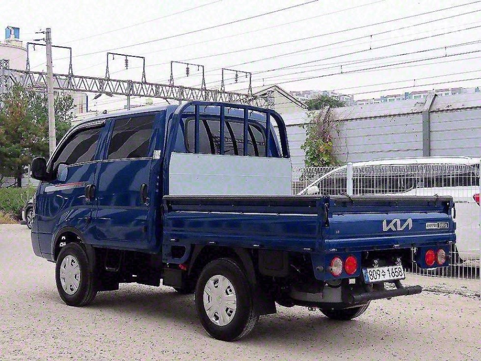 2024 - kia bongo iii