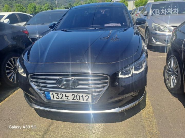 Hyundai Grandeur IG 2.4 Premium Base Type