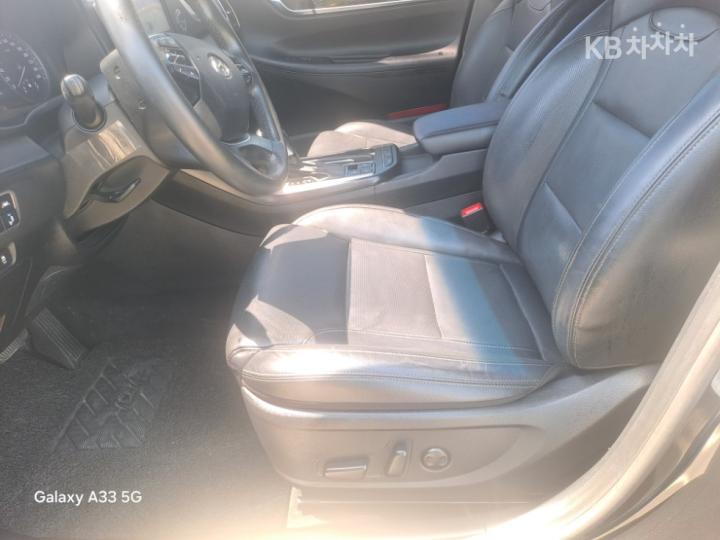 Hyundai Grandeur IG 2.4 Premium Base Type 8