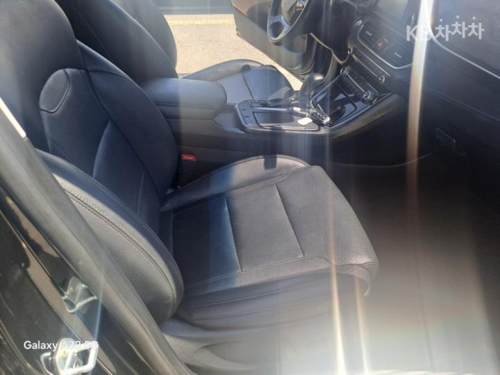 Hyundai Grandeur IG 2.4 Premium Base Type 9