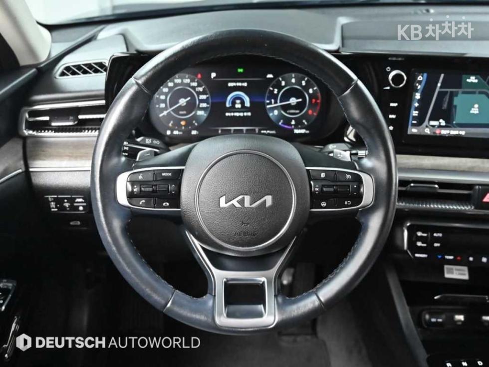 2023 - kia k5