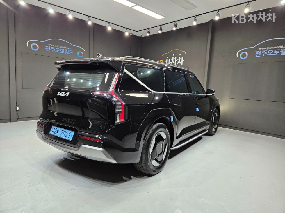 2024 - kia ev9