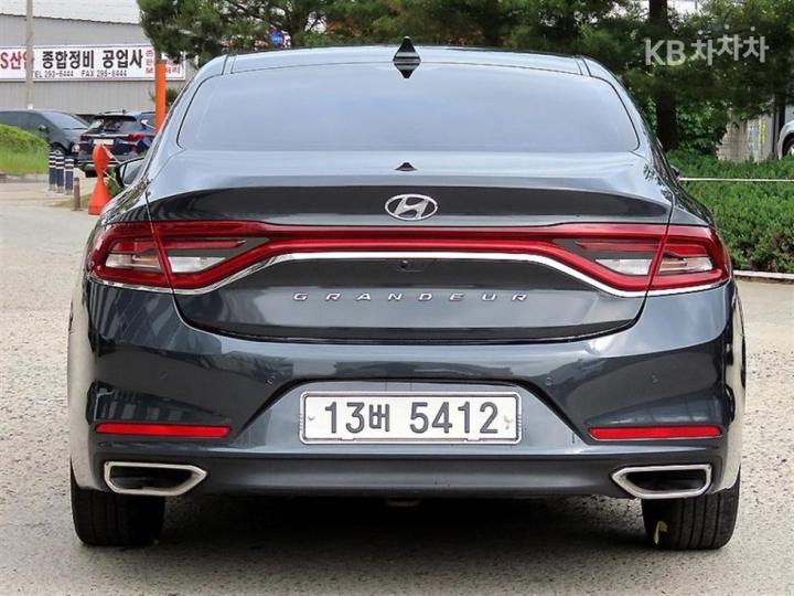 Hyundai Grandeur IG 3.0 LPi Modern Basic Base Type 5