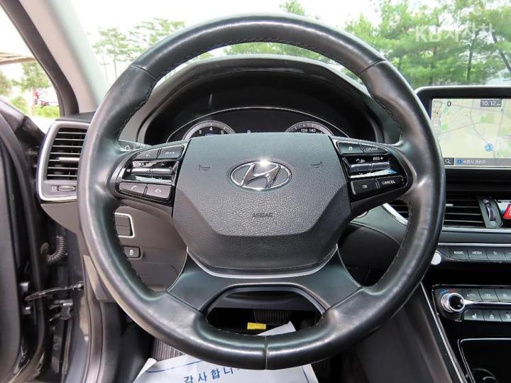 Hyundai Grandeur IG 3.0 LPi Modern Basic Base Type 9