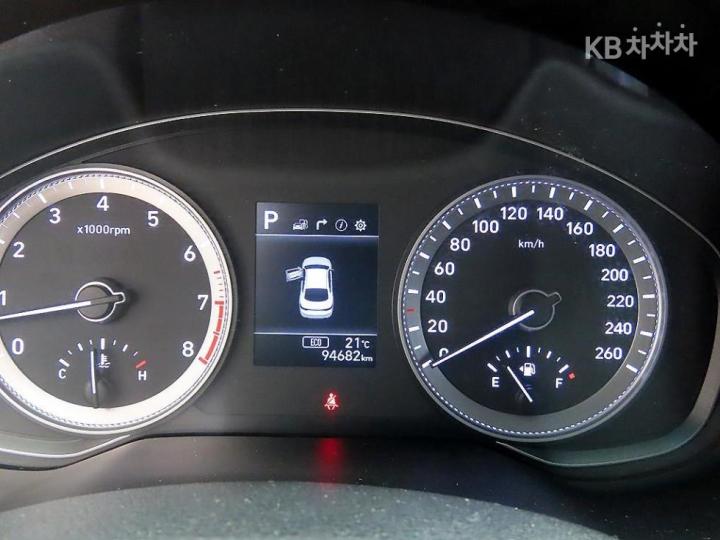 Hyundai Grandeur IG 3.0 LPi Modern Basic Base Type 10