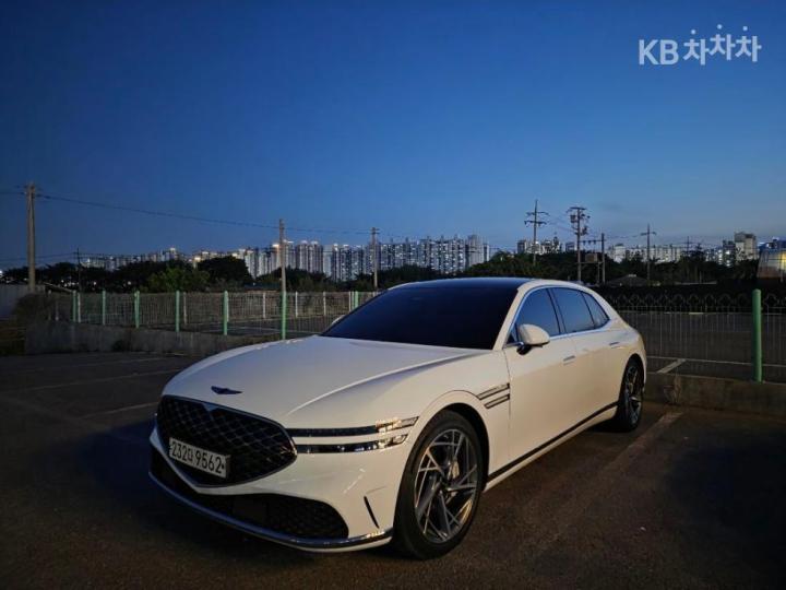 Genesis G90 RS4 3.5T AWD Base Type